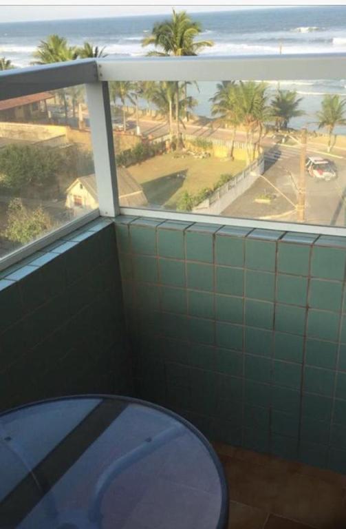  Apartamento em frente ao mar - mongaguá