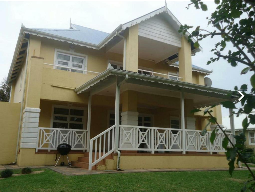 Caribbean Estates: Barbados No. 12 - Villa