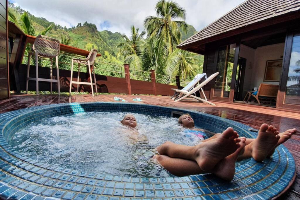 Luxurious Tropical Moorea Villa, Papetoai - photo 4 - Moorea, Polynésie
