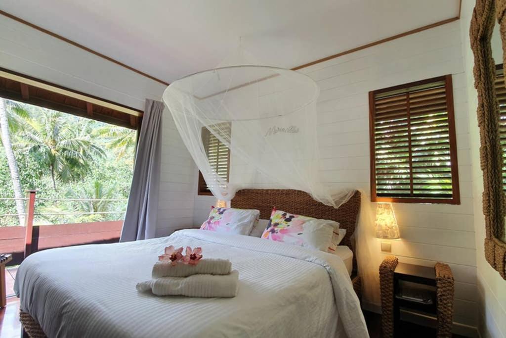 Luxurious Tropical Moorea Villa, Papetoai - photo 2 - Moorea, Polynésie