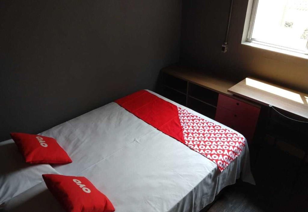  OYO Hotel Massimo Brooklin