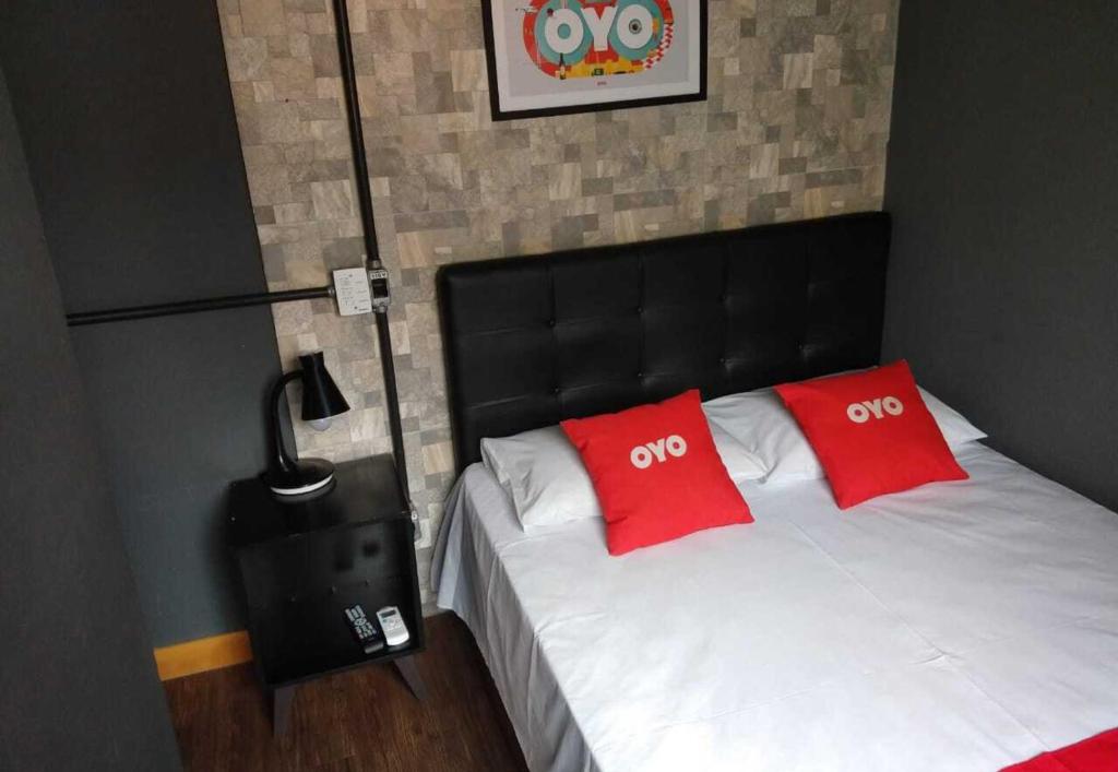  OYO Hotel Massimo Brooklin