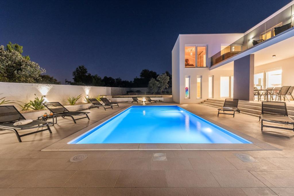 Zdjęcie z galerii obiektu Villa Pollux - Adriatic Luxury Villas w mieście Vrsi