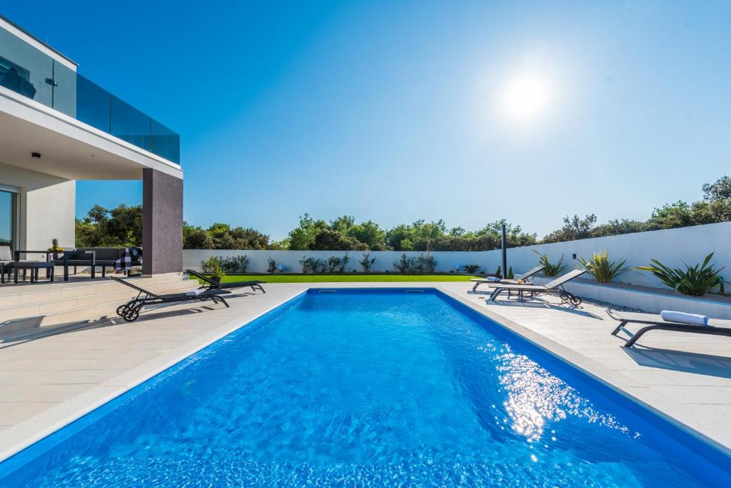 Zdjęcie z galerii obiektu Villa Pollux - Adriatic Luxury Villas w mieście Vrsi