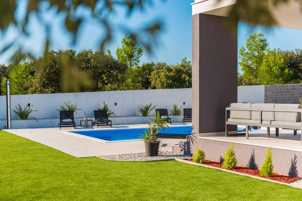 Zdjęcie z galerii obiektu Villa Pollux - Adriatic Luxury Villas w mieście Vrsi