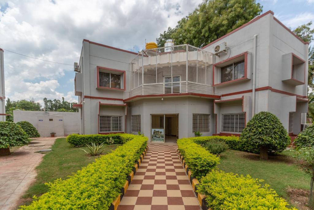 KSTDC Hotel Mayura Chalukya, Badami photo