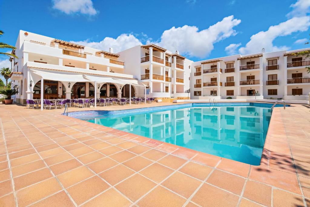 azuLine Apartamentos Can Sanso, Santa Eularia des Riu ...