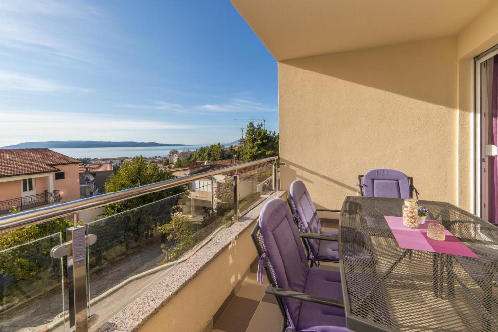 Balkón alebo terasa v ubytovaní Apartments Crystal