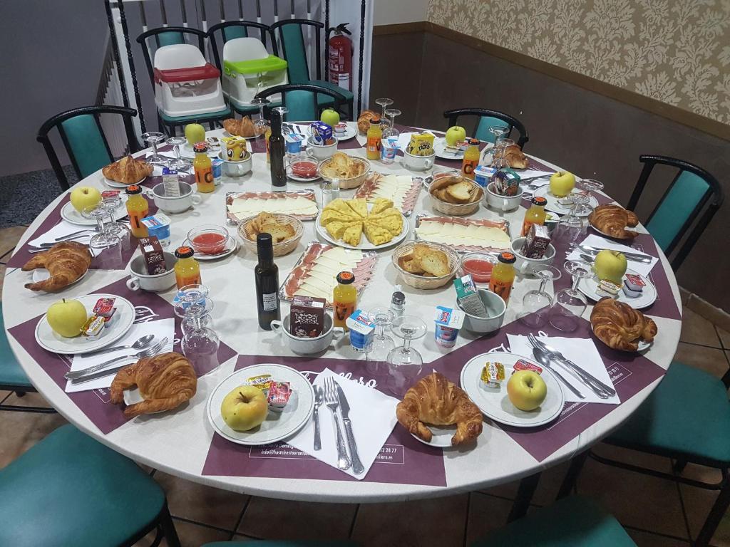 Jídlo v penzionu nebo okolí