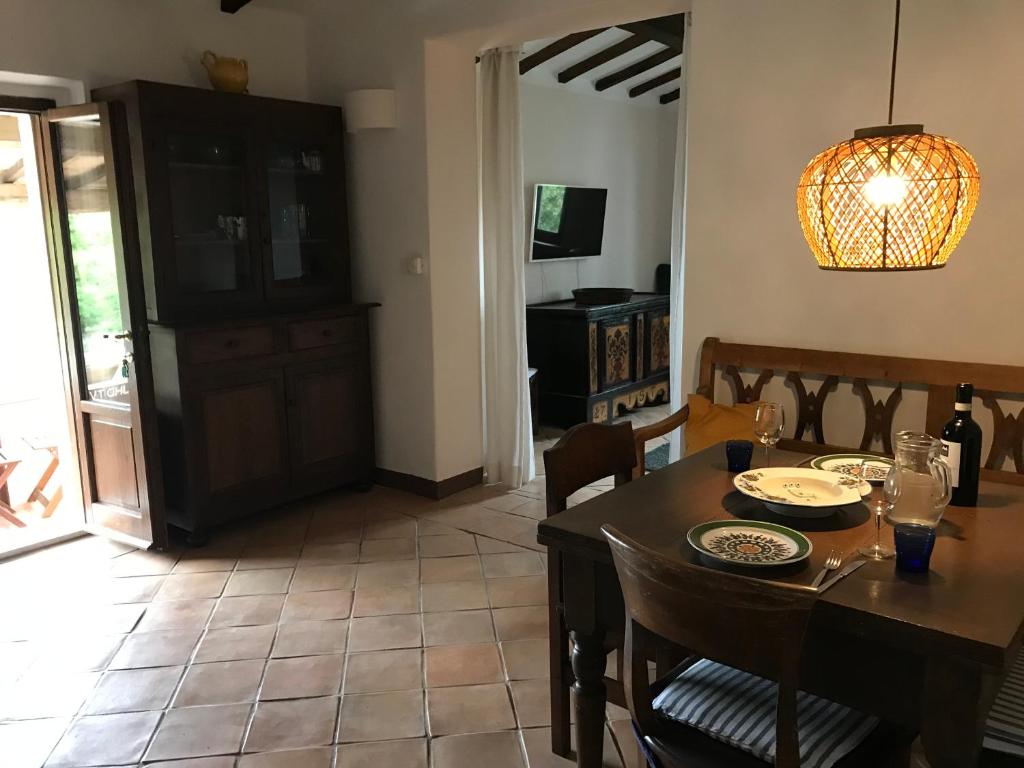 Kuchnia lub aneks kuchenny w obiekcie Le Querciolaie Monte Cavallo - entire house