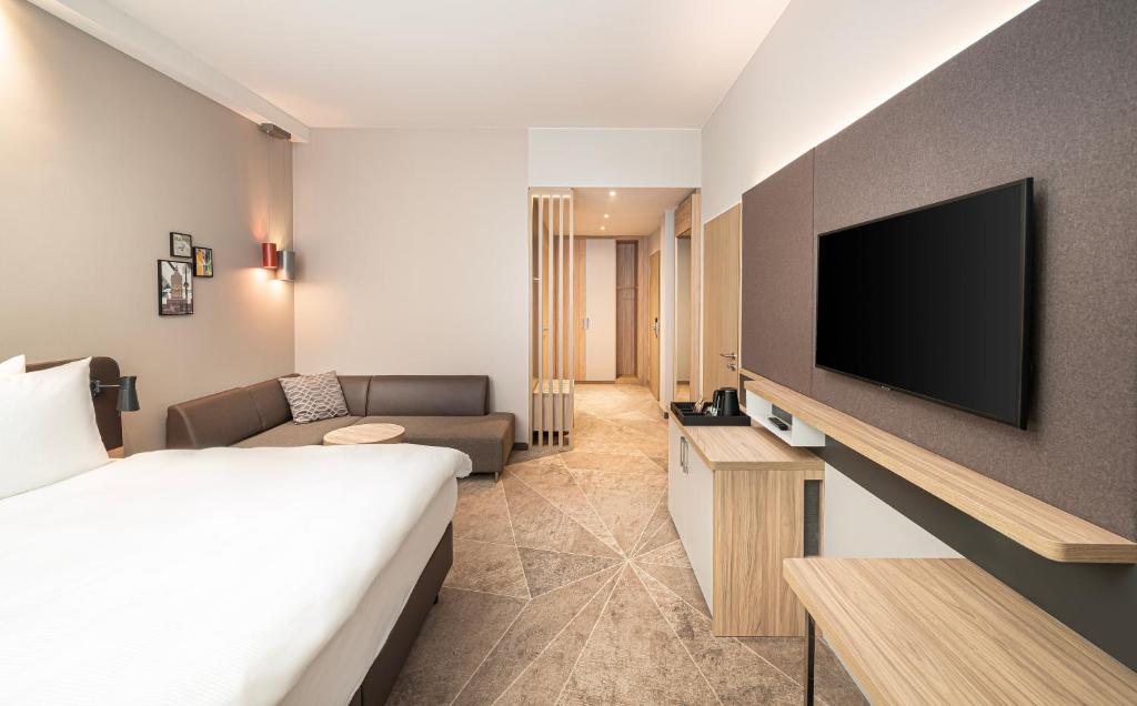 Holiday Inn - Mannheim City - Hauptbahnhof by IHG - Standard Double Room