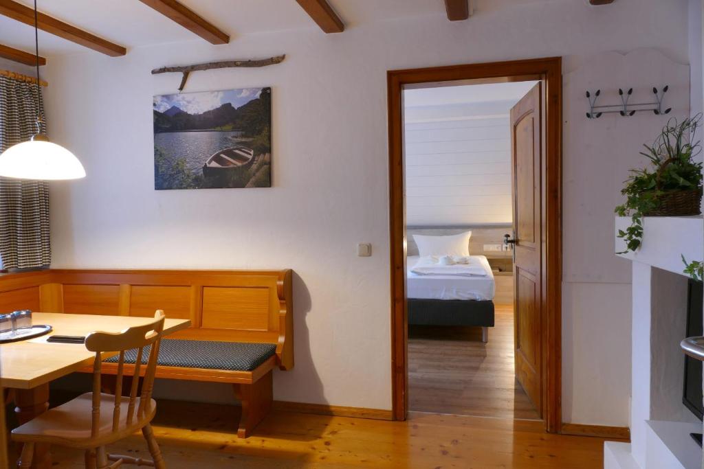 Altstadthotel "Zum Hechten" - 19