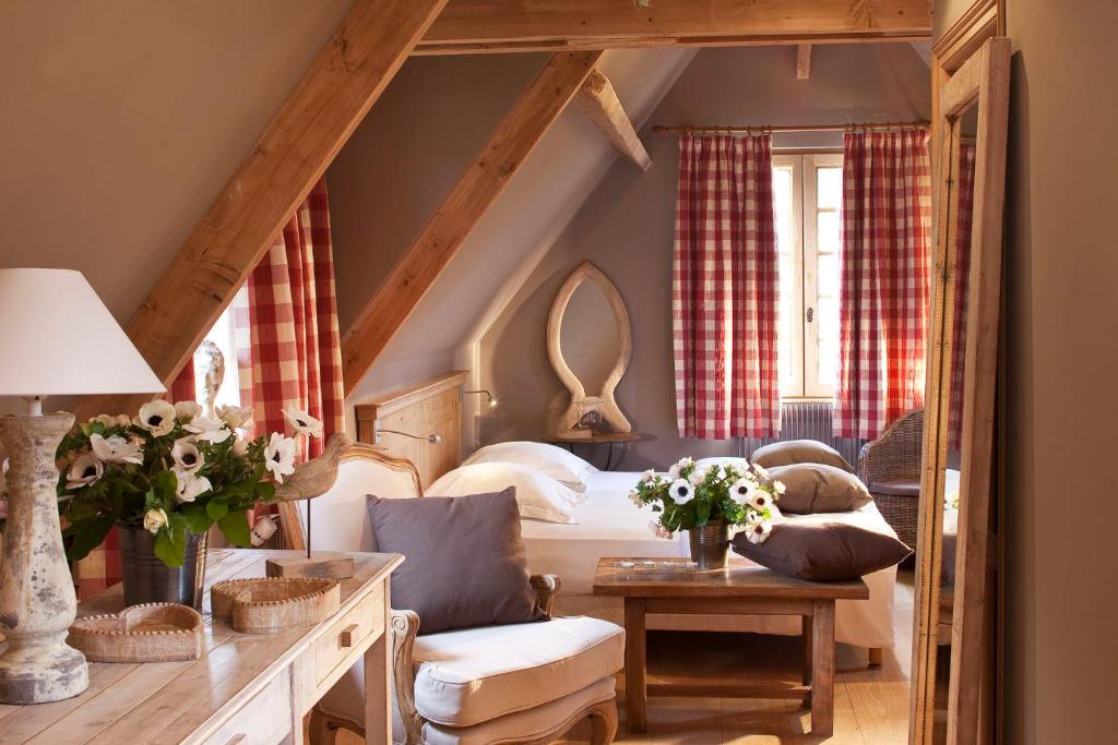 Posezení v ubytování Auberge de la Source - Hôtel de Charme, Collection Saint-Siméon