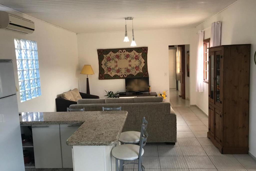  CASA a 50 METROS DA PRAIA DO RIFIFI e 50 mts da Lagoa pequena 2 DORM E 3 BANHEIROS