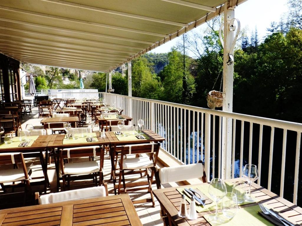 Balkón nebo terasa v ubytování Hôtel Restaurant des Grottes du Pech Merle
