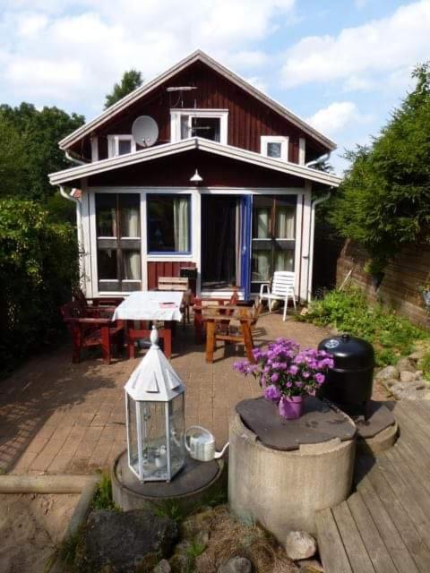 Turisthuset Västra Karstorp - Three-Bedroom Villa