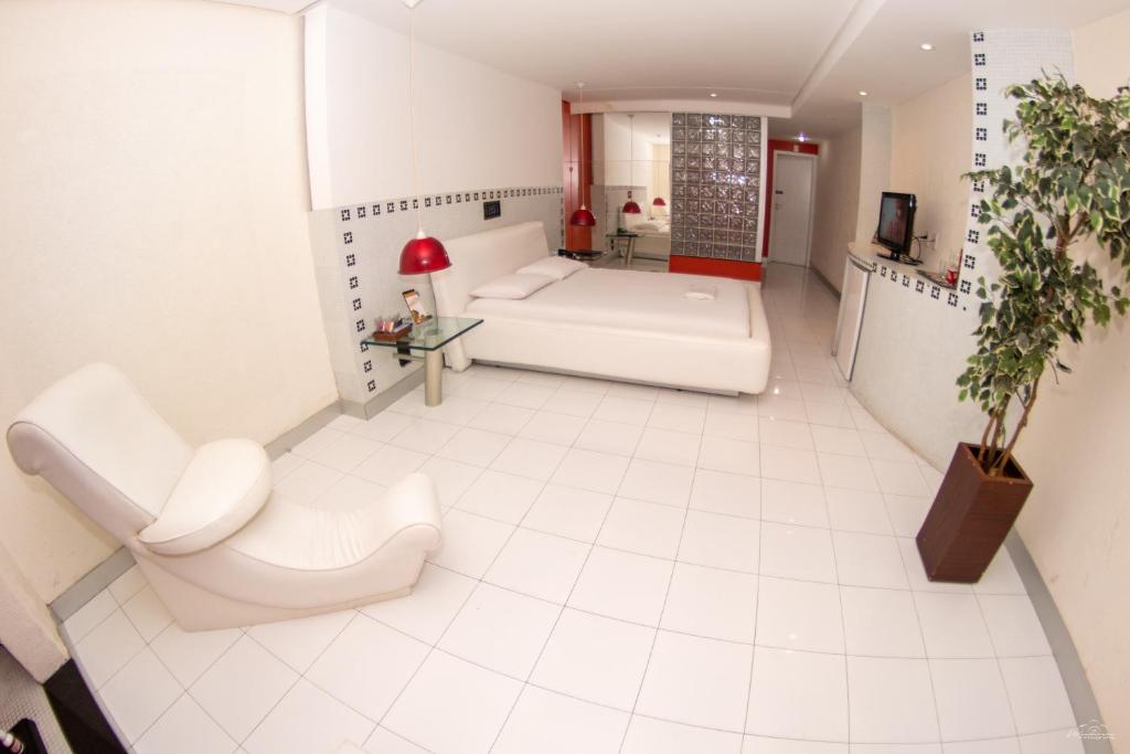  Motel Del Rey