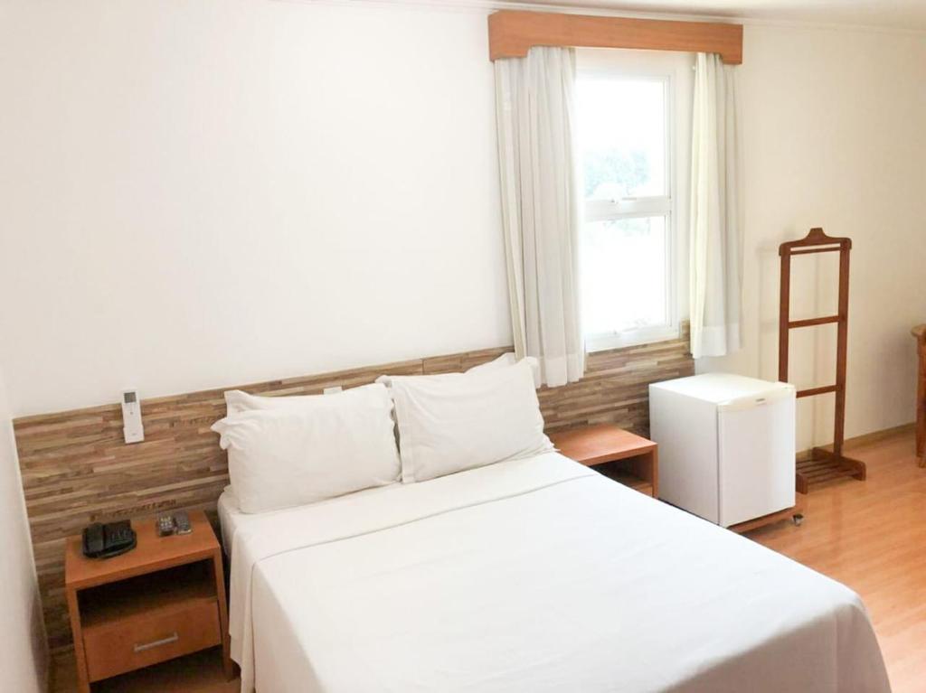  Summit Millian Hotel