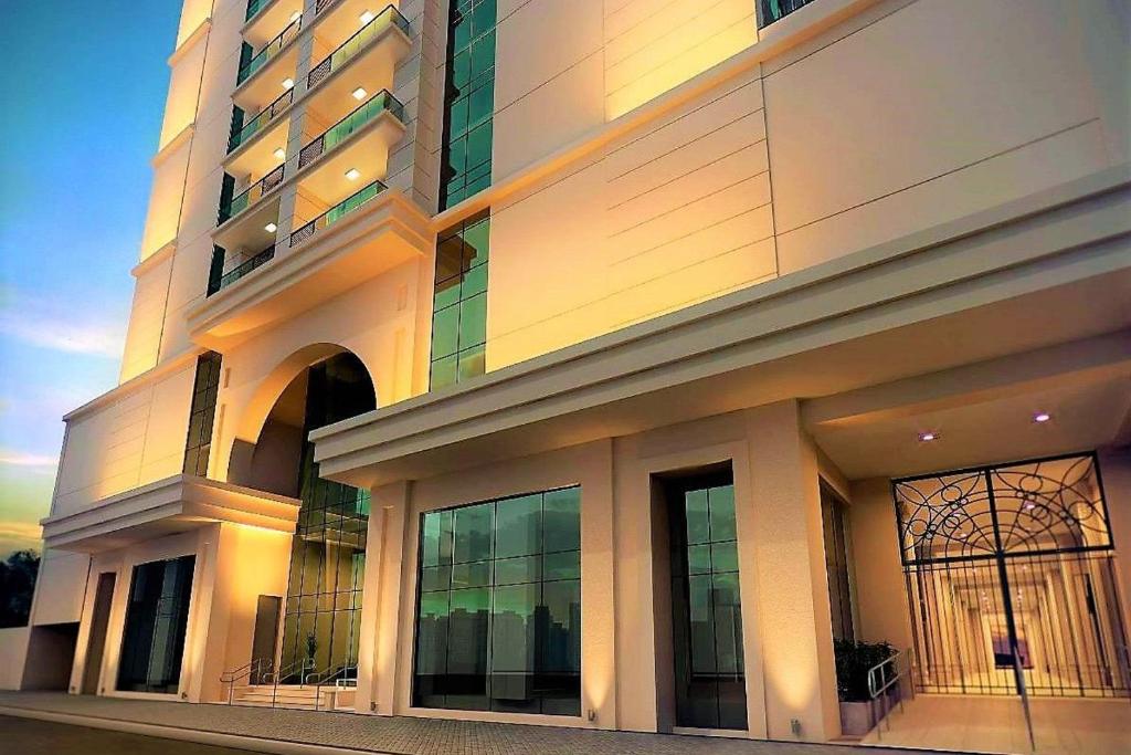  hub1304B- Best Stay HUB