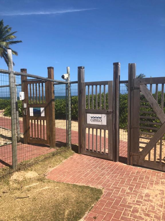  Apartamento Villa da Enseada - Praia privativa