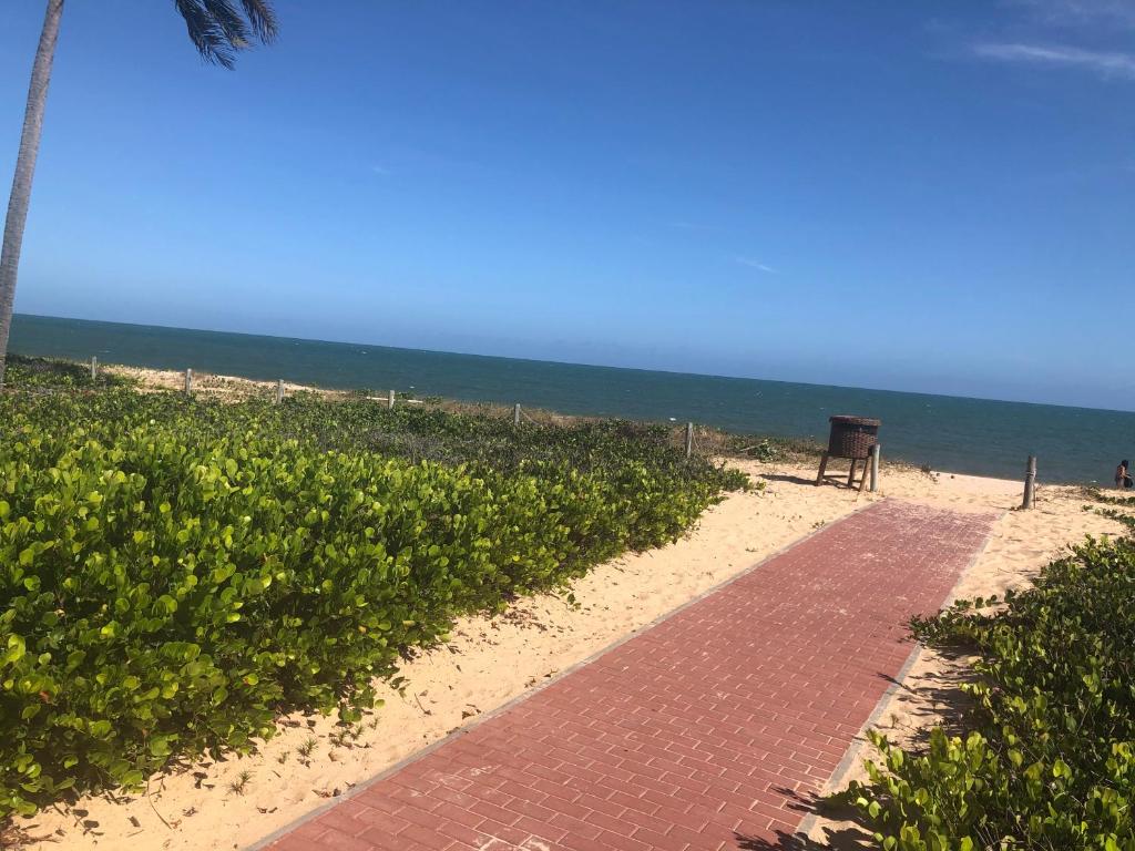  Apartamento Villa da Enseada - Praia privativa
