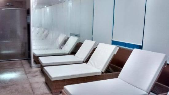  Brisas (beira lago) LUXO