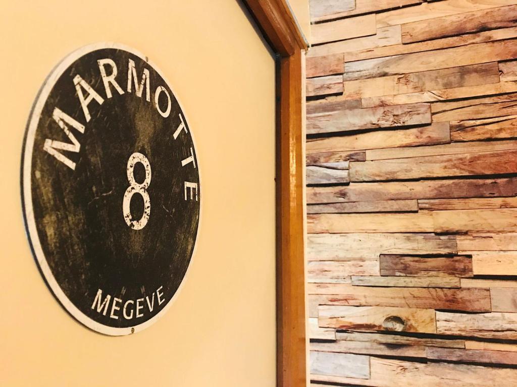 Certifikát, hodnocení, plakát nebo jiný dokument vystavený v ubytování Hôtel Les Cimes