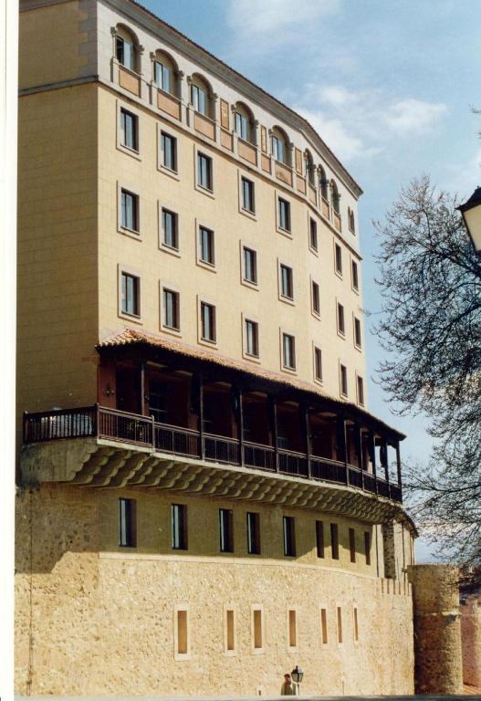 Budova, v ktorej sa hotel nachádza