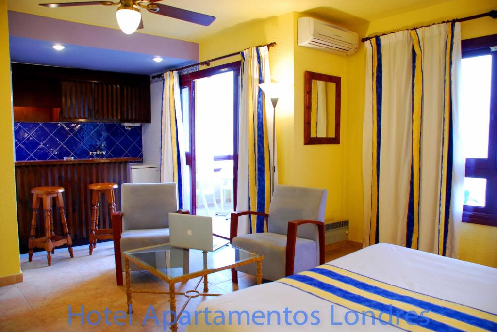 Hotel Apartamentos Londres La Manga - Appartamento Con 1 Camera Da Letto (2 Adulti)