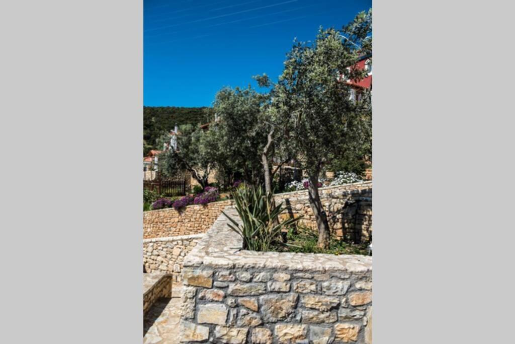 Fotografie z fotogalerie ubytování Apollo Romantic Sea View Villa v destinaci Kiverion