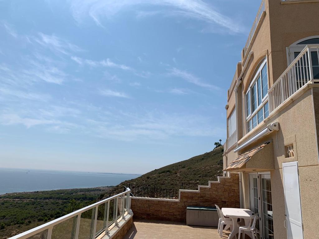 Increible apartamento frente al mar en Alicante, Gran Alacant ...