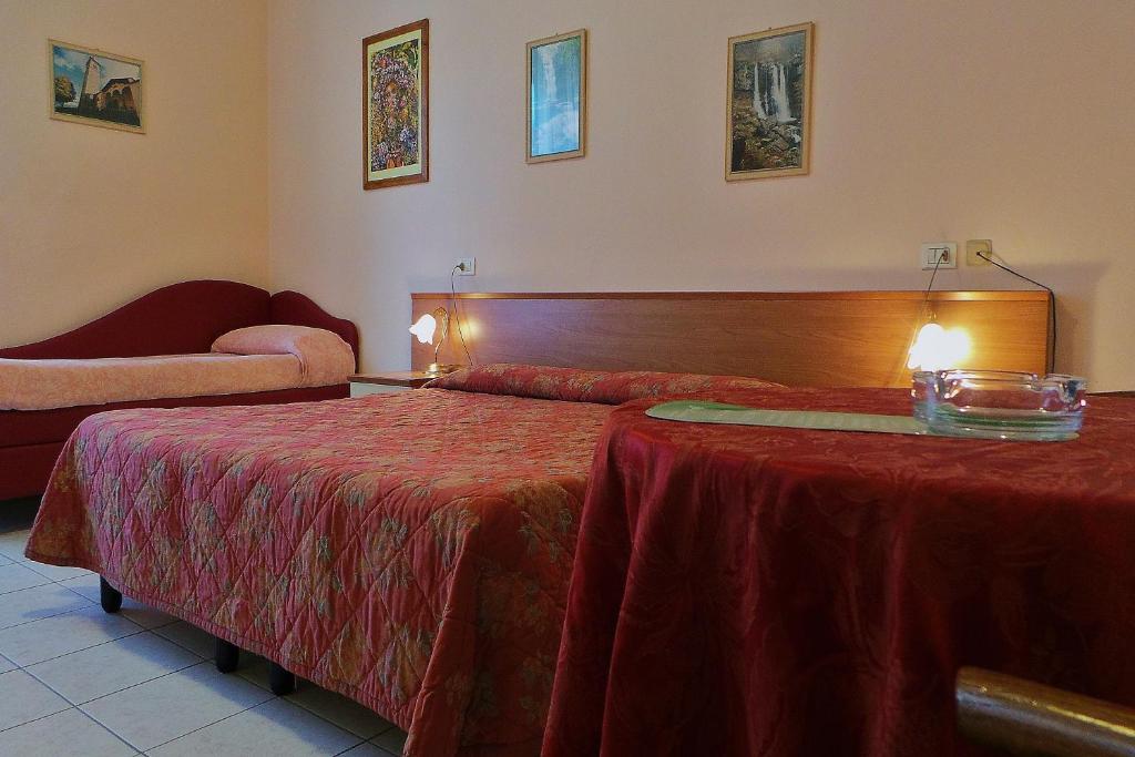 Hotel Roma - Triple Room