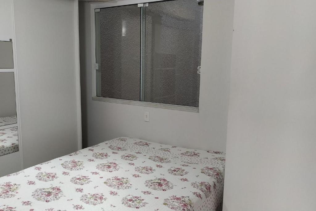  Apartamento em Bombinhas Praia de Bombas para 4 pessoas