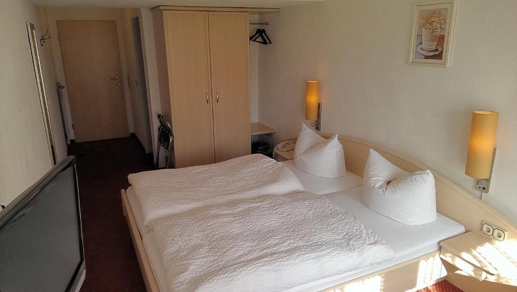 Postel nebo postele na pokoji v ubytování Hotel Magdalenenhof inklusive MeineCardPlus