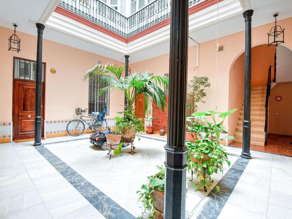 Simplistic Holiday Home in the heart of Sevilla (Spanje ...