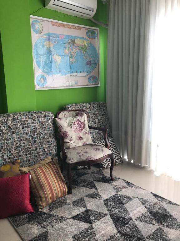  Apto para casal Vista para o mar 50 metros da praia Central de Canasvieiras Proximo do centro comercial
