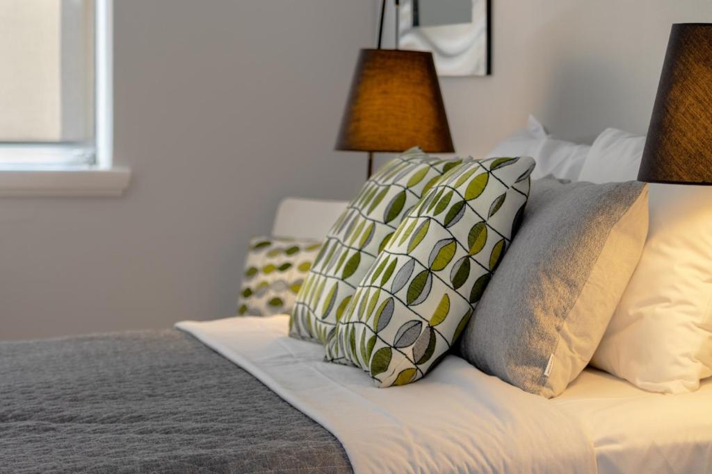 Birches Serviced Apartments - One-Bedroom Apartment