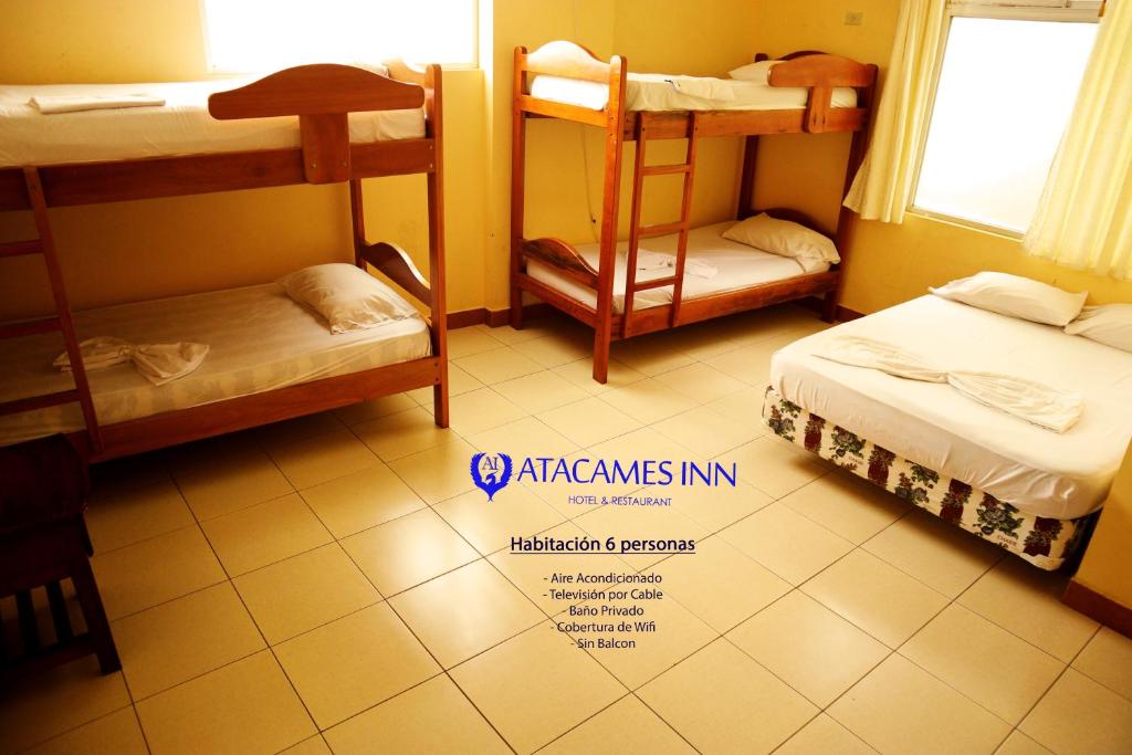 Postel nebo postele na pokoji v ubytování Hotel Atacames Inn