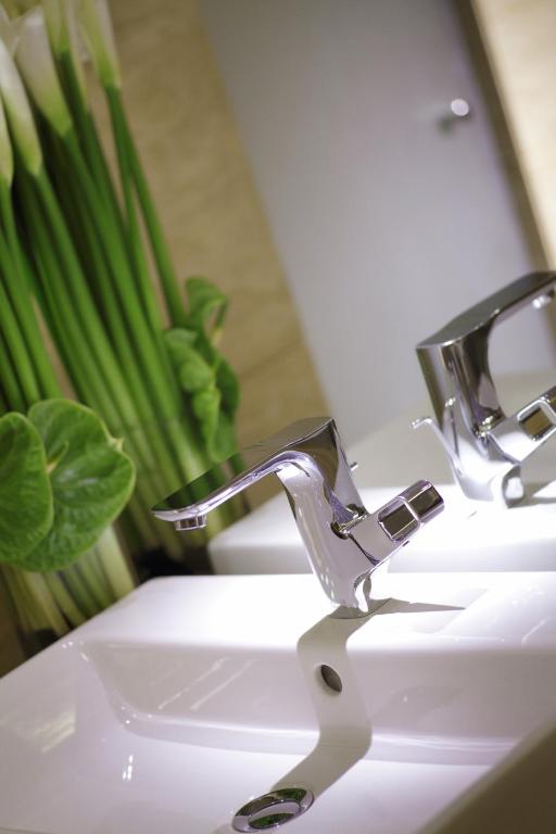 InterContinental Hangzhou, an IHG Hotel - 1 King Club Lounge Access River View