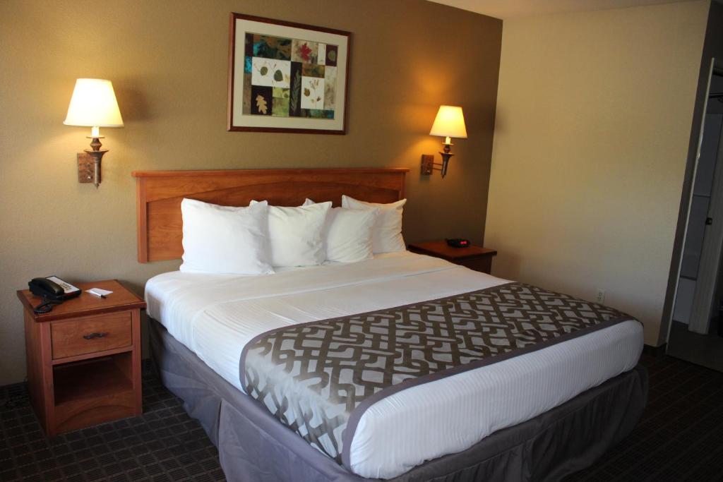 Cajon Pass Inn - King Room - Smoking