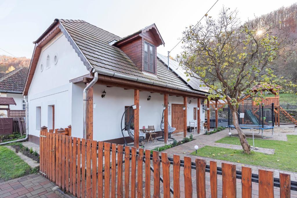 Budynek, w którym mieści się apartament