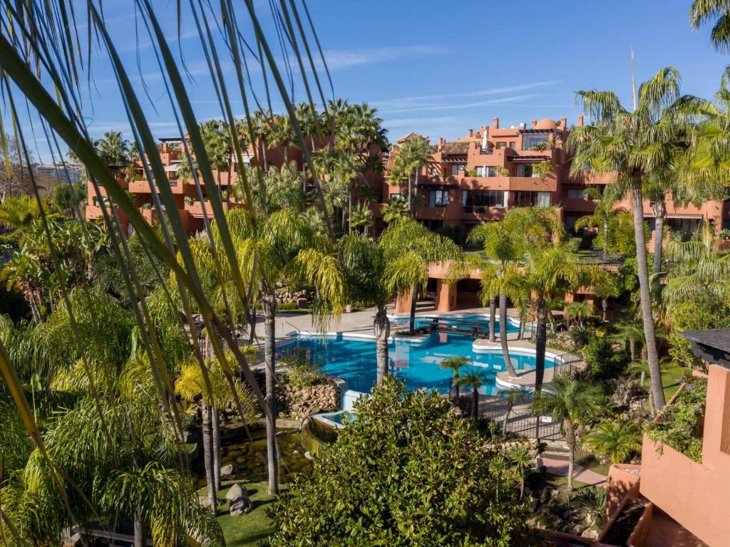 Bazén v ubytování VACATION MARBELLA I La Alzambra Peaceful Hideaway with Sea views nebo v jeho okolí