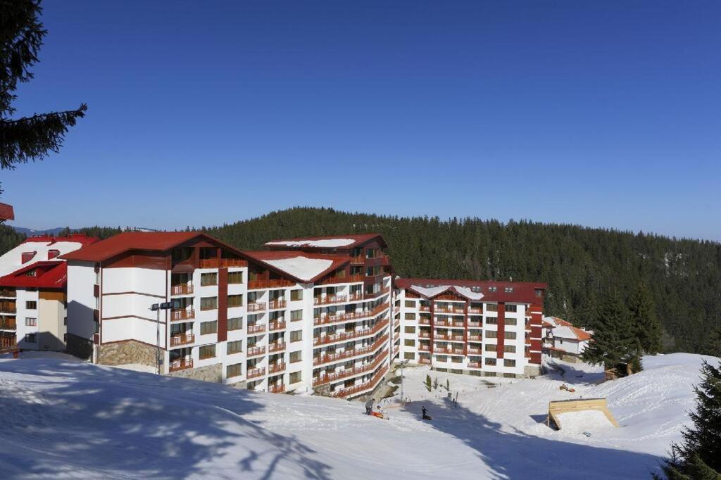 Nespecifikovaný výhled na hory nebo výhled na hory při pohledu z apartmánu