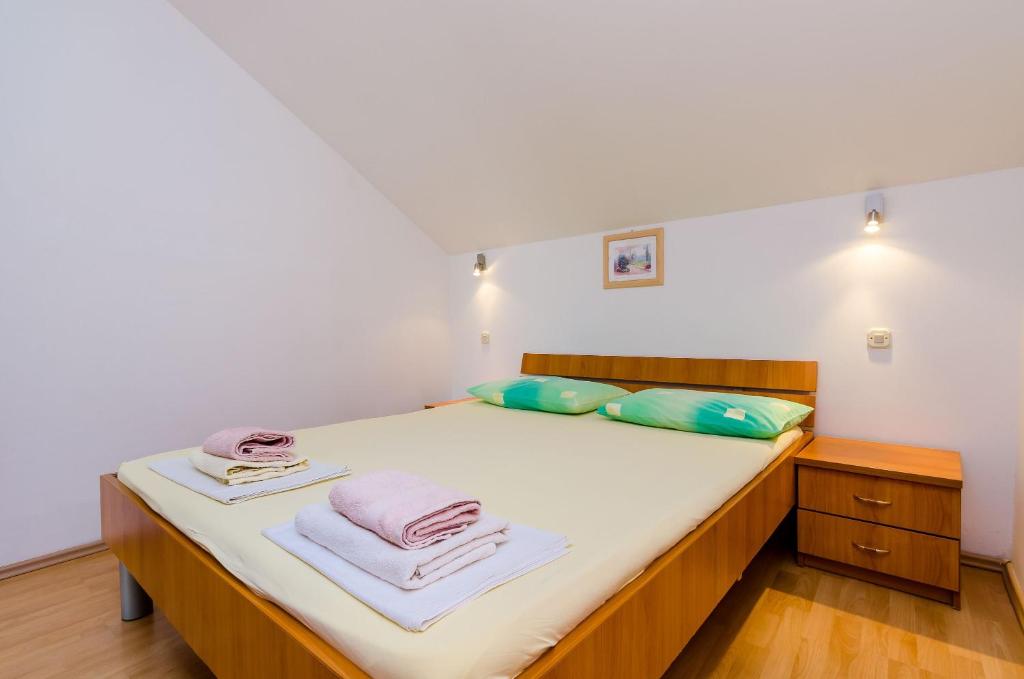 Apartments Princ Hrvoje - Studio With Balcony