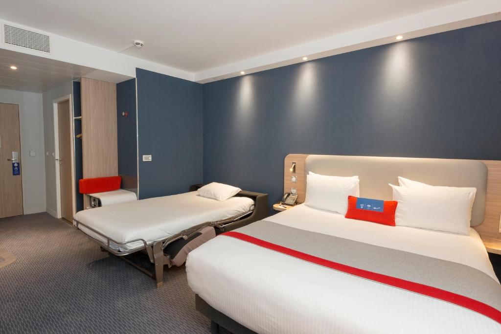 Holiday Inn Express Paris - Velizy by IHG - Habitación Doble Estándar Con Sofá Cama