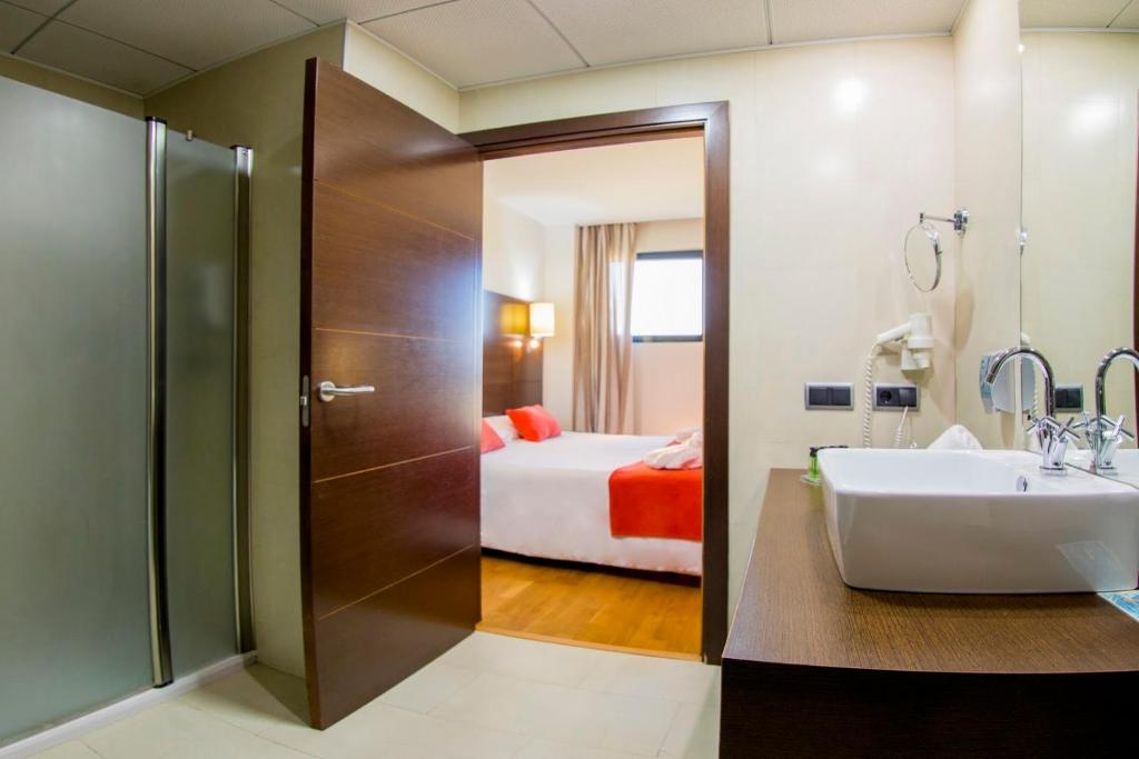 Hospedium Hotel Valles de Gredos Golf, Talayuela ...