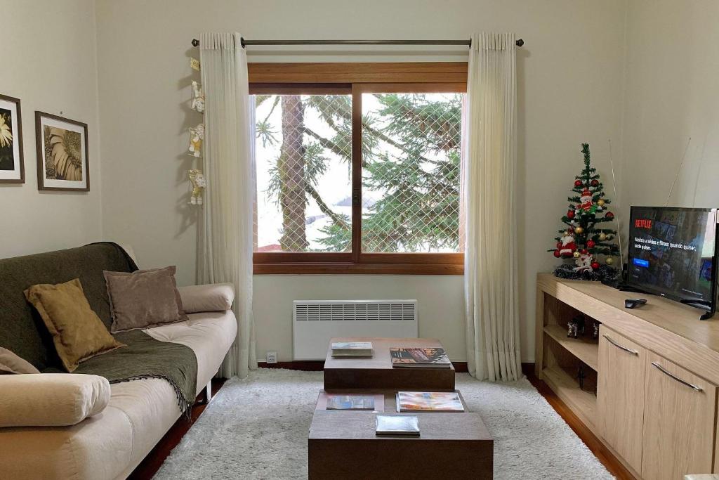 Solar das Orquídeas 201 - Gramado 250 metros da Rua Coberta  Solar das Orquídeas 201 - Gramado 250 metros da Rua Coberta