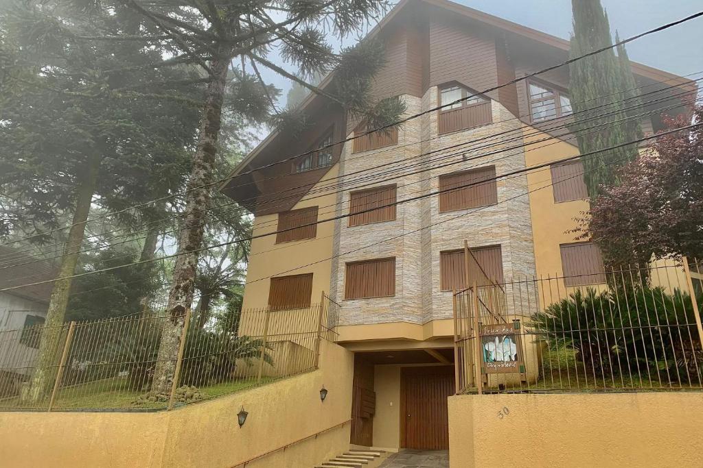 Solar das Orquídeas 201 - Gramado 250 metros da Rua Coberta  Solar das Orquídeas 201 - Gramado 250 metros da Rua Coberta