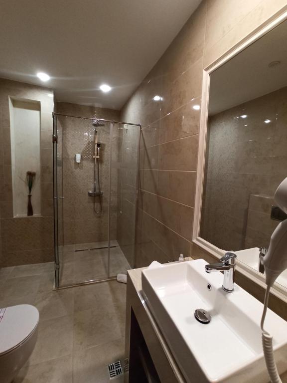 Bany a Hotel Lazaro