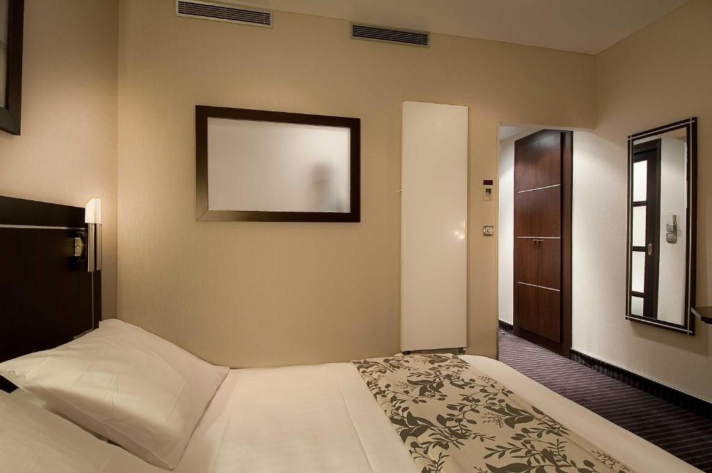 Hotel Choiseul Opera - Superior Double Room